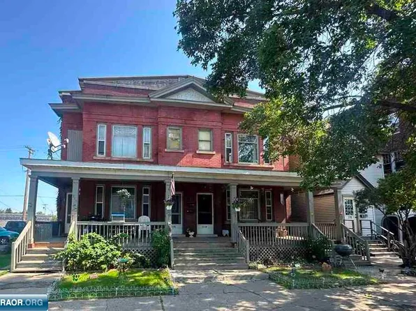 211-213 N 5th Ave, Virginia, MN 55792