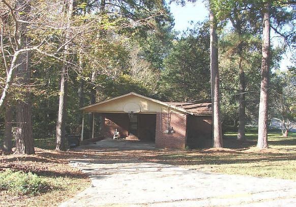 2nd image of 1180 Lake Valley Rd