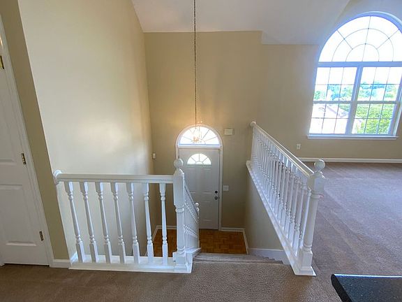 2nd image of 2109 Debbie Ln