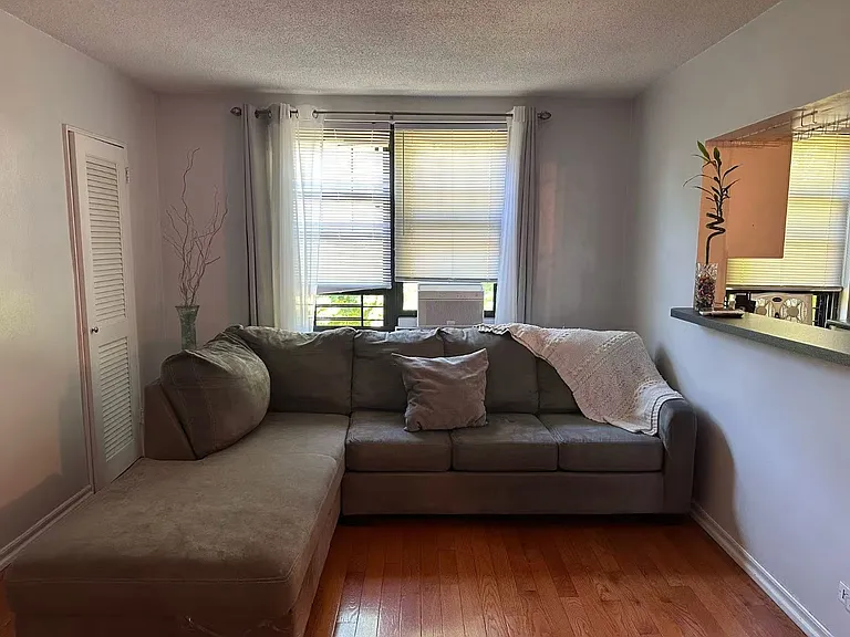 69-95 Park Dr E #B — Photo 13