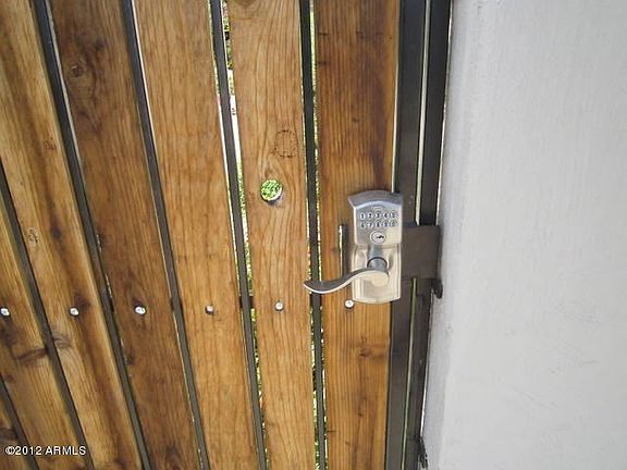 7521 W Palmaire-Gate Lock