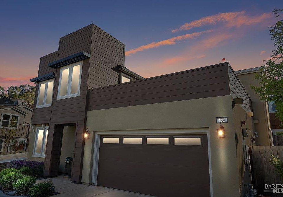 1st image of 589 Sapphire Street