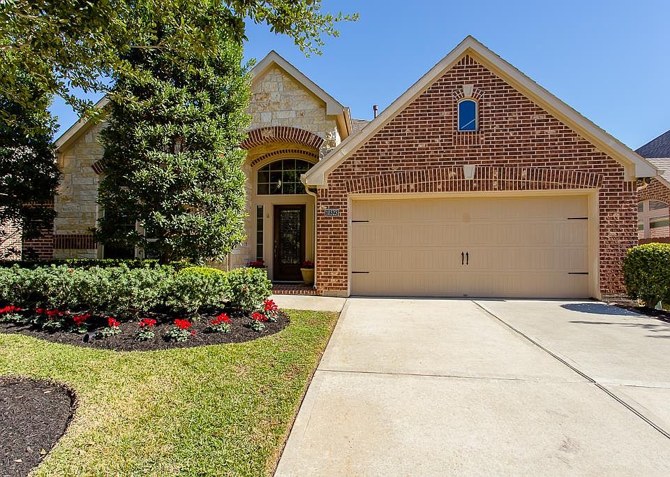 1st image of 10323 Bellago Ln