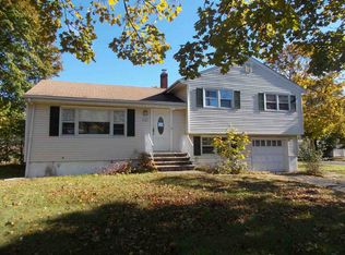 1539 Ratzer Rd, Wayne, NJ 07470