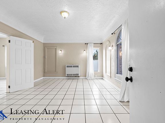 4th image of 112 S Cummings St #112
