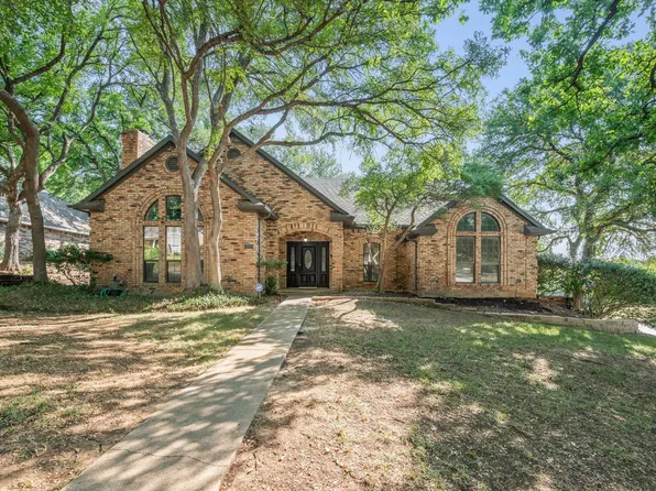 2101 Wilson Dr, Arlington, TX 76011