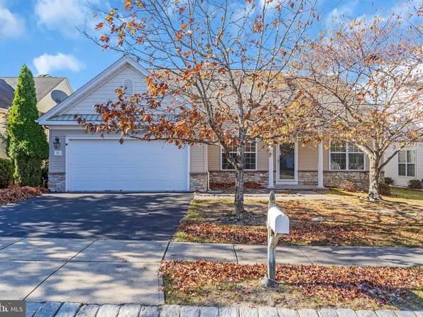 11 Edgartown Ln, Barnegat, NJ 08005