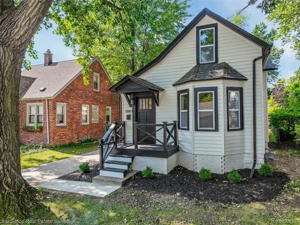 1327 Anita Ave, Grosse Pointe Woods, MI 48236