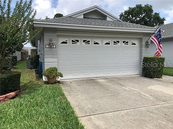 2nd image of 2972 Brookfield Ln