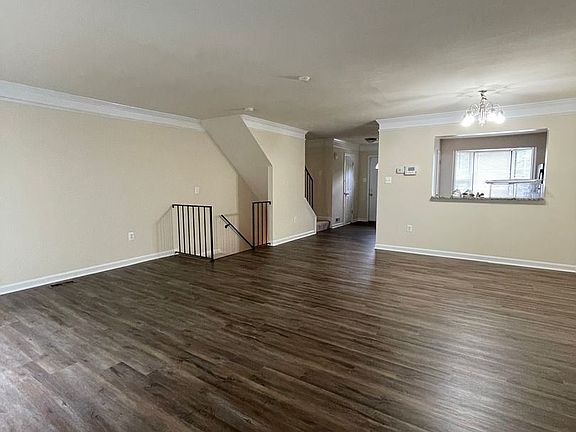 5th image of 10120 Avenel Gardens Ln #11294496