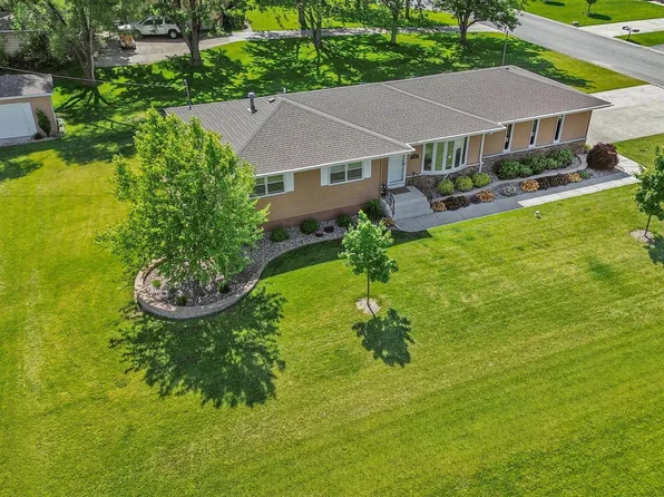8614 Towle St, Dyer, IN 46311