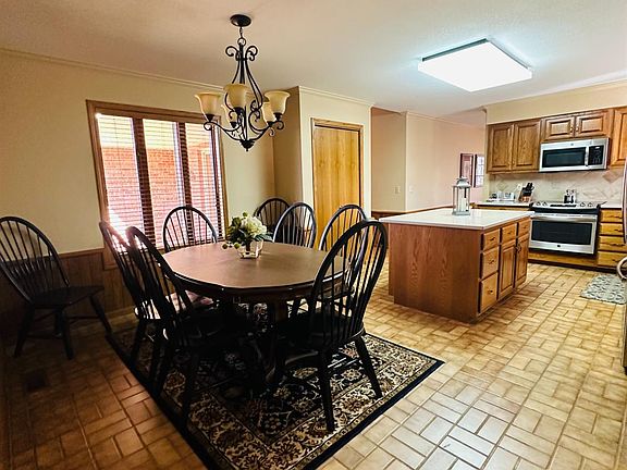 2nd image of 1805 Amir Cir