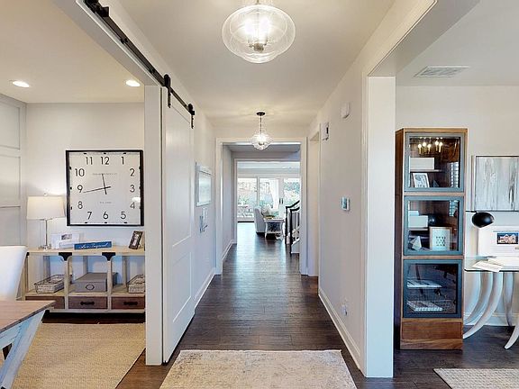 Foyer - Barn Doors Structural Option