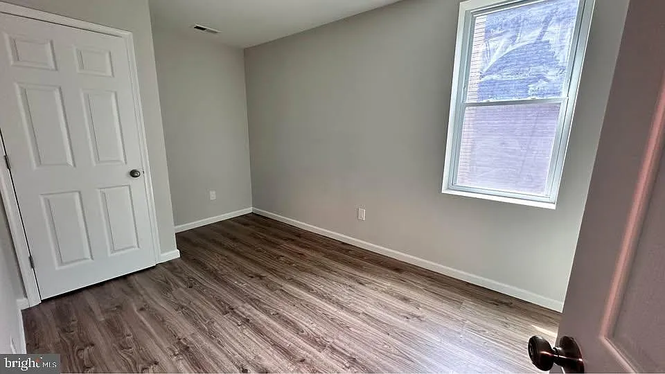 Building Photo - 2808 Pomeroy Rd SE #1