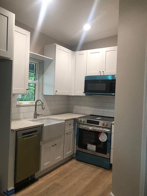 1st image of 4317 Burlington Ave N