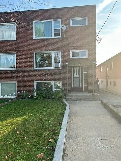 53 Kirknewton Rd #1