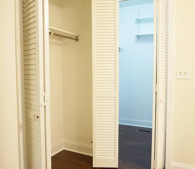 318 Foxhall Ct — Photo 24