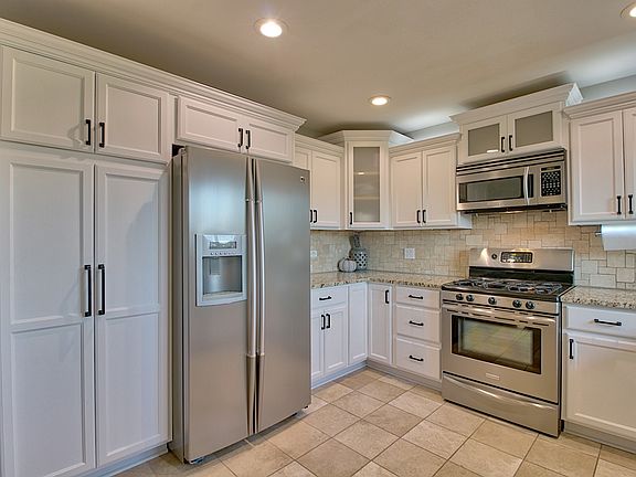 5th image of 14057 S Hialeah Ct