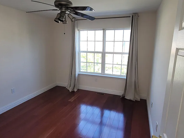 9 McMartin Ct — Photo 14