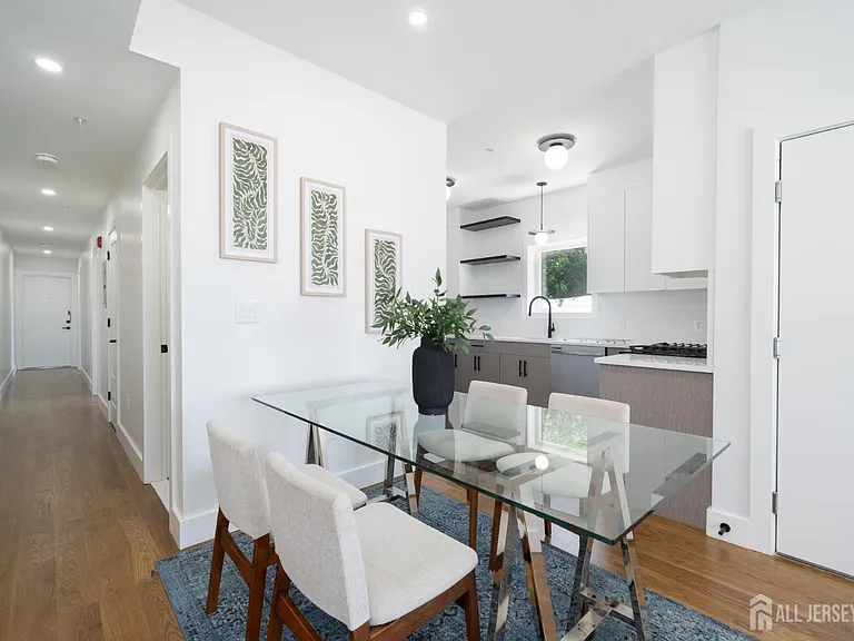 67 Virginia Ave #3 — Photo 5
