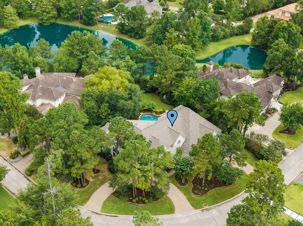 39 N Palmiera Cir, Spring, TX 77382