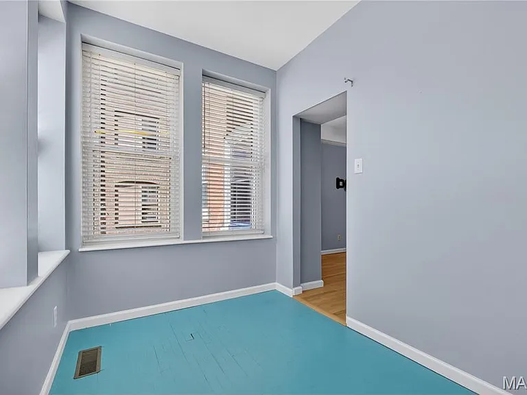 5572 Waterman Blvd #1W — Photo 24
