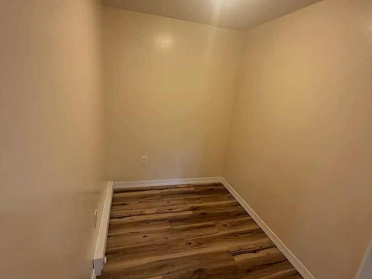 1130 Luzerne St #B — Photo 4