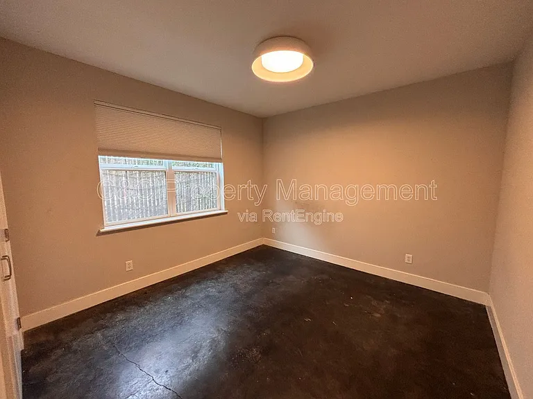 3214 Ettie St — Photo 7