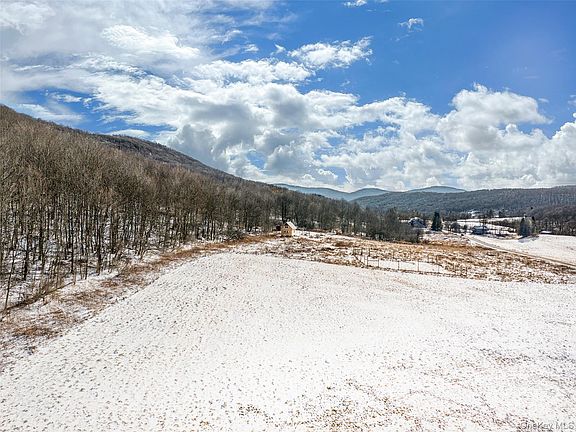 2nd image of Betty Brook Road