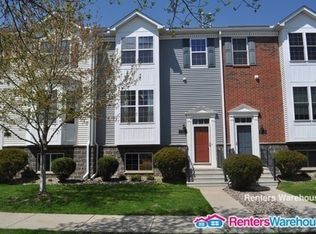 15721 Fox Cir, Apple Valley, MN 55124