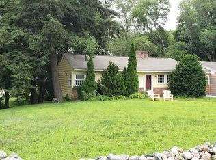 87 Park St, North Reading, MA 01864