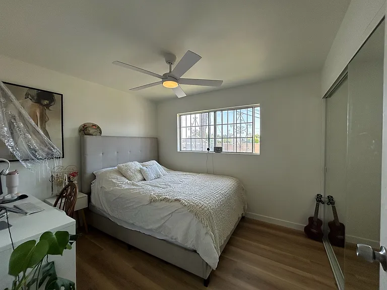 2510 W Harvard St — Photo 2