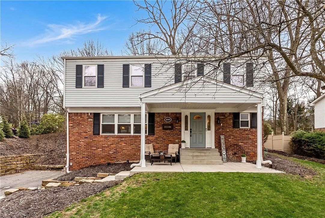 598 Olive St photo 1