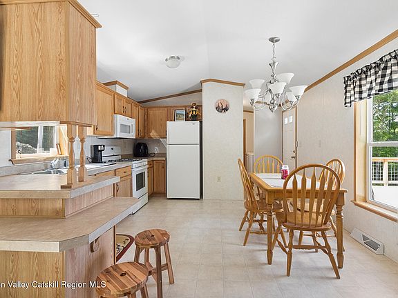 5th image of 375 Becker Road
