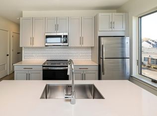 Lakehouse Luxury Apartments, Erie, PA 16507