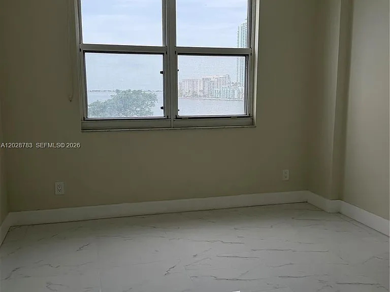 770 Claughton Island Dr #704 — Photo 25