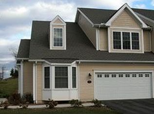 27 Harlow Dr, Newington, CT 06111
