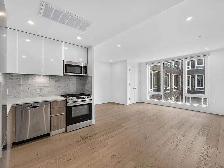 148-33 90th Ave #804 — Photo 7