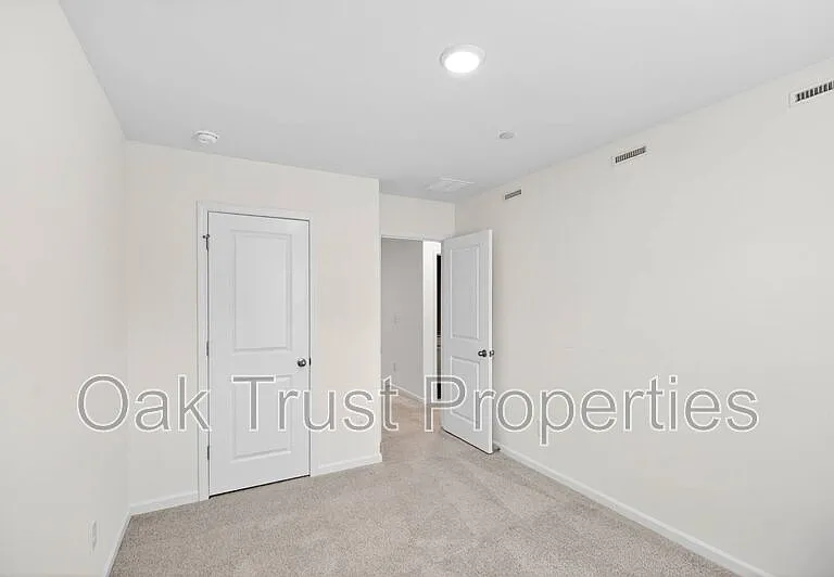 502 Townsford Ln — Photo 22