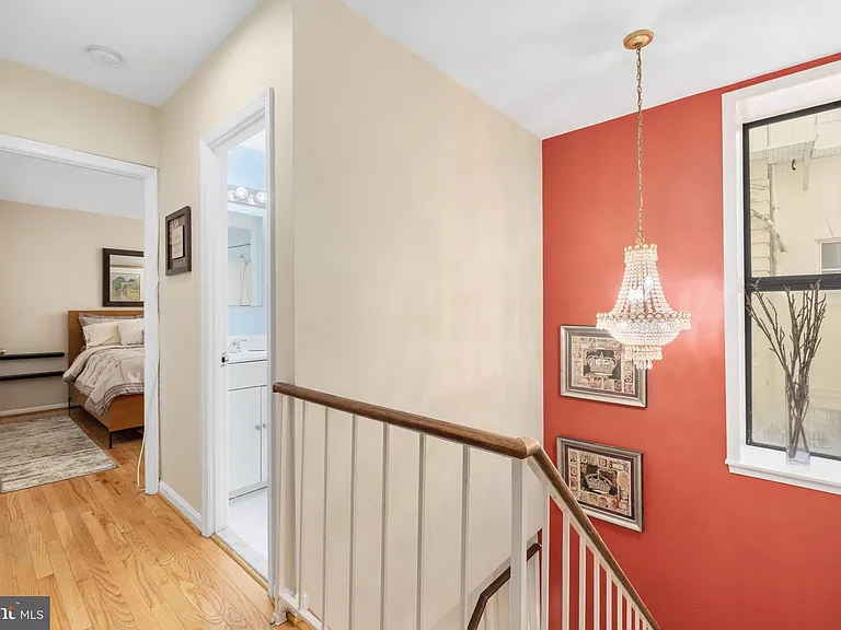 2145 California St NW #102 — Photo 9