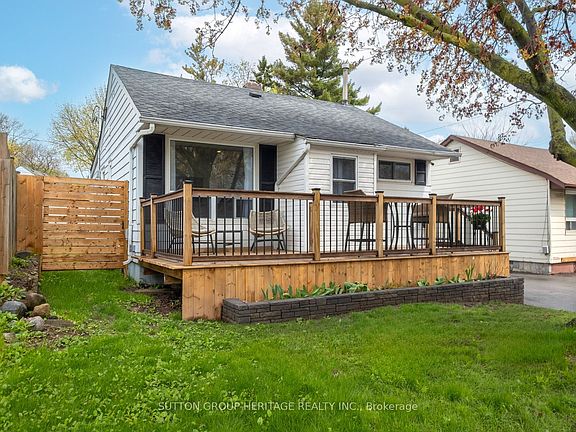 2nd image of 34 Maple St