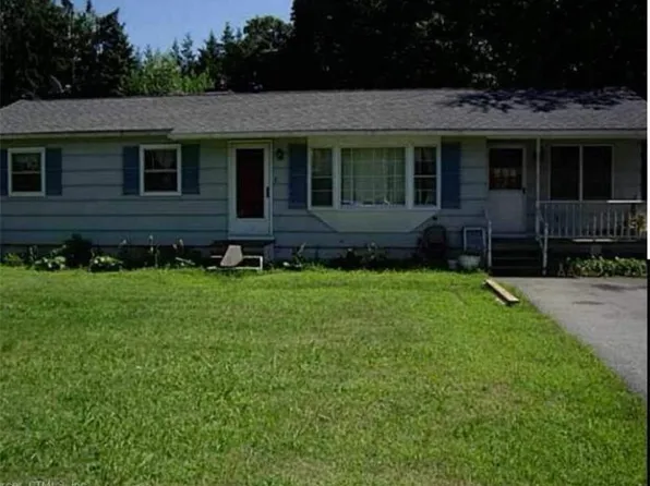 18 Johnny Cake Road, East Lyme, CT 06357