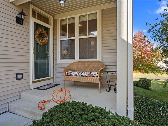 3rd image of 309 Fairmont Ct #309