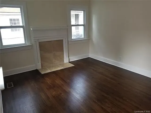 2 bed, 776 sqft, $1,450 — Photo 3