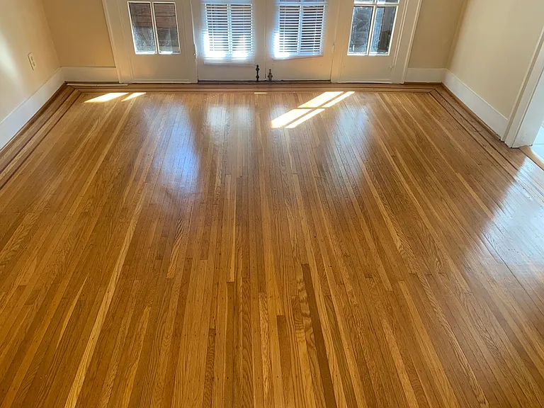2424 Glenmary Ave — Photo 4