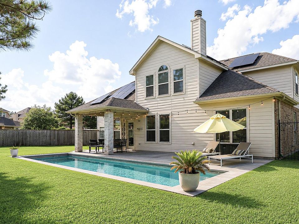 1st image of 6 Bay Mills Pl