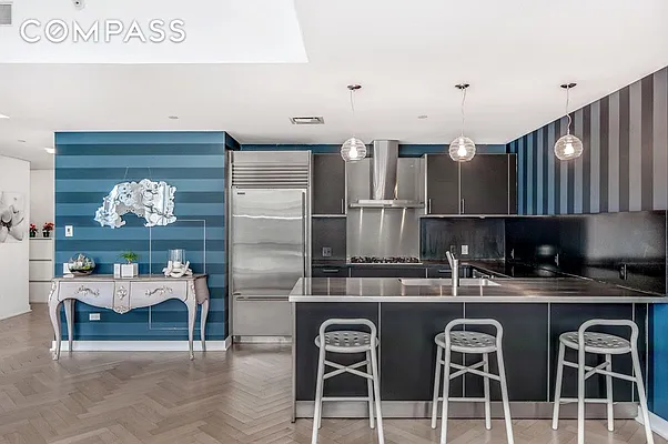 Rented by Compass | media 22