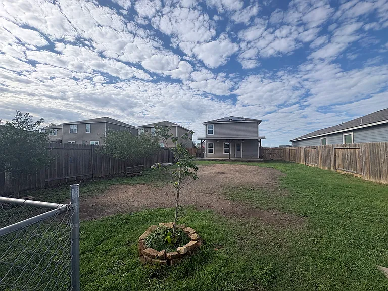 3131 Rosalind Way — Photo 3