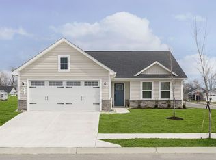 2703 Sand Hollow Dr, Lebanon, IN