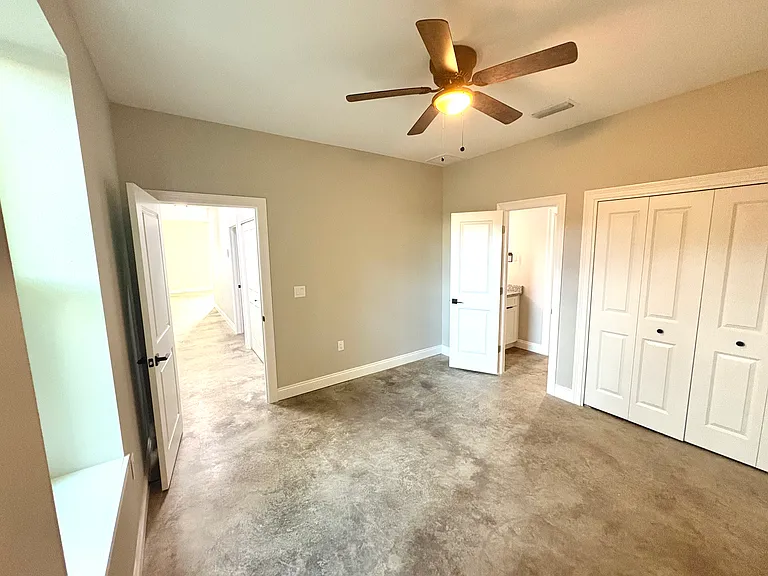 1441 Live Oak St #1 — Photo 22